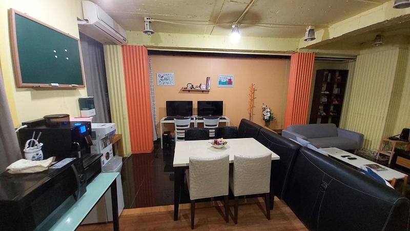 Buzz Guesthouse Hostel Сеул Екстер'єр фото