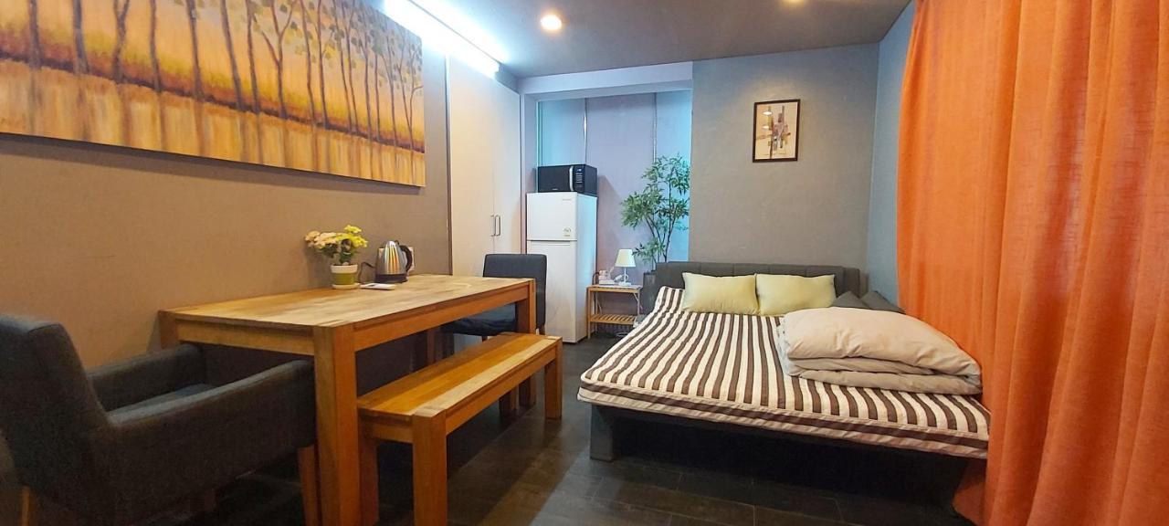 Buzz Guesthouse Hostel Сеул Екстер'єр фото