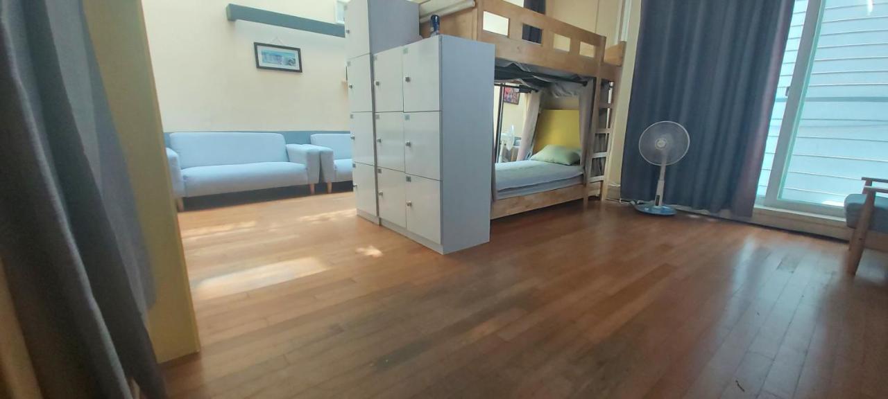 Buzz Guesthouse Hostel Сеул Екстер'єр фото