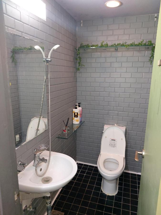 Buzz Guesthouse Hostel Сеул Екстер'єр фото