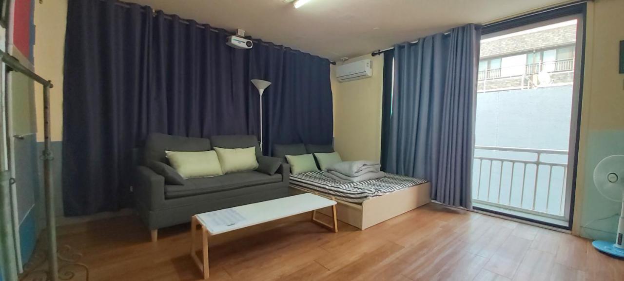 Buzz Guesthouse Hostel Сеул Екстер'єр фото